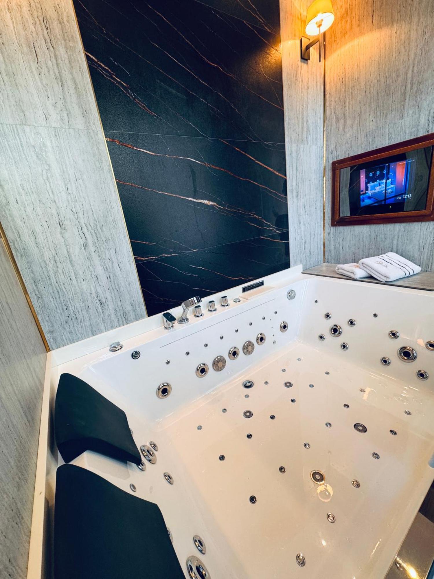 Mala Anglia Deluxe Rooms & Spa Sopot Exterior photo